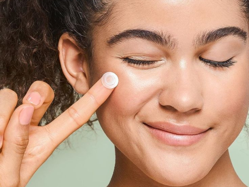 bahaya acne patch bagi kulit wajah sensitif