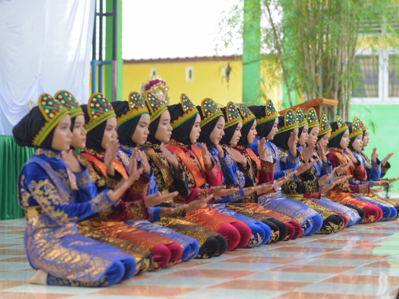 tari saman warisan budaya aceh yang memukau dunia