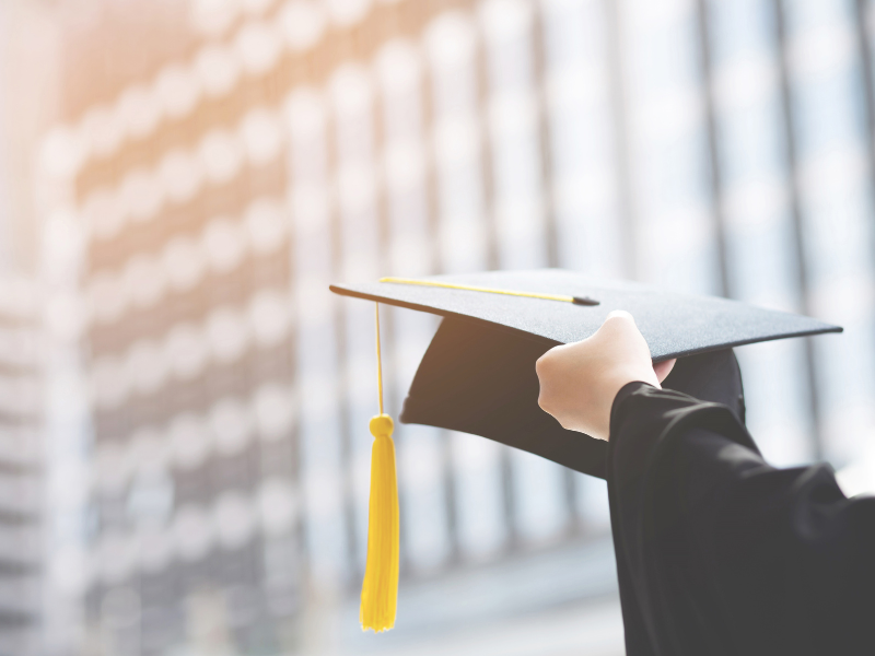 universitas hukum terbaik di indonesia 2025