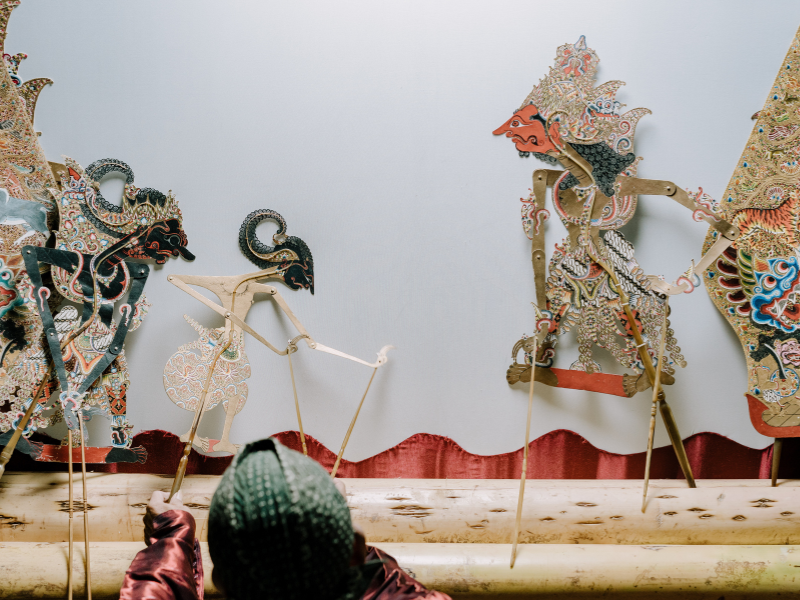 wayang warisan jawa yang menembus zaman sekarang