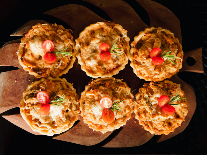 chicken pie gurih renyah camilan favorit keluarga