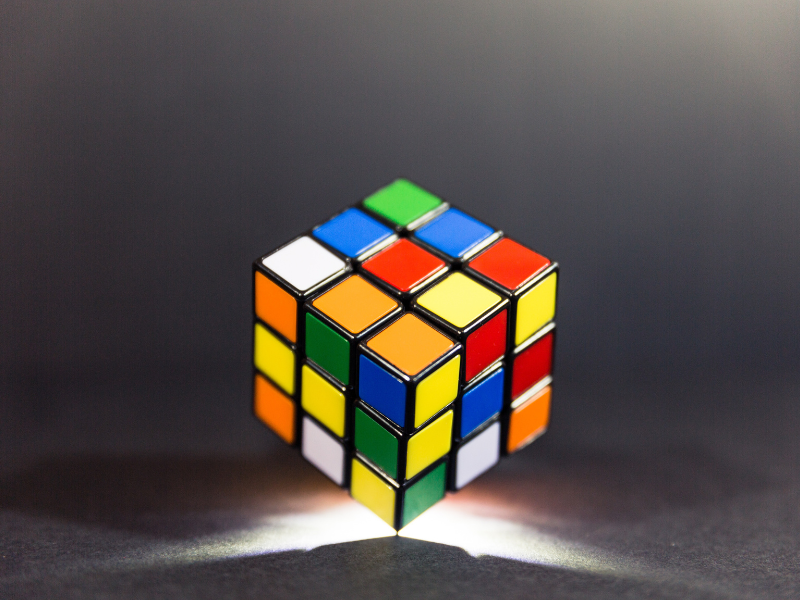 panduan bermain rubik dan manfaatnya untuk otak