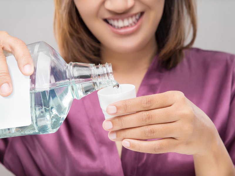 rekomendasi obat kumur terbaik untuk mulut lebih segar