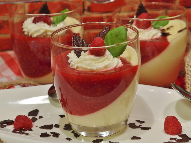 resep pudding raspberry vanilla yang lezat dan segar