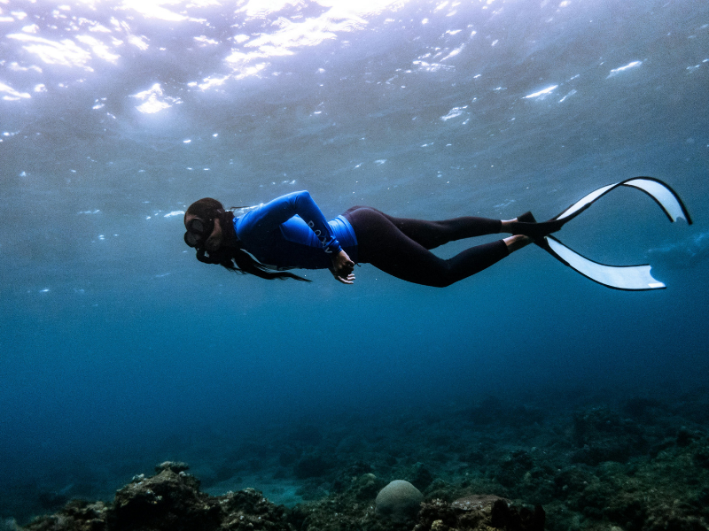 alat snorkeling yang wajib disiapkan pemula agar lebih aman dan nyaman