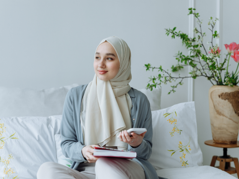 tutorial hijab pashmina dan tips memilihnya agar tampil stylish