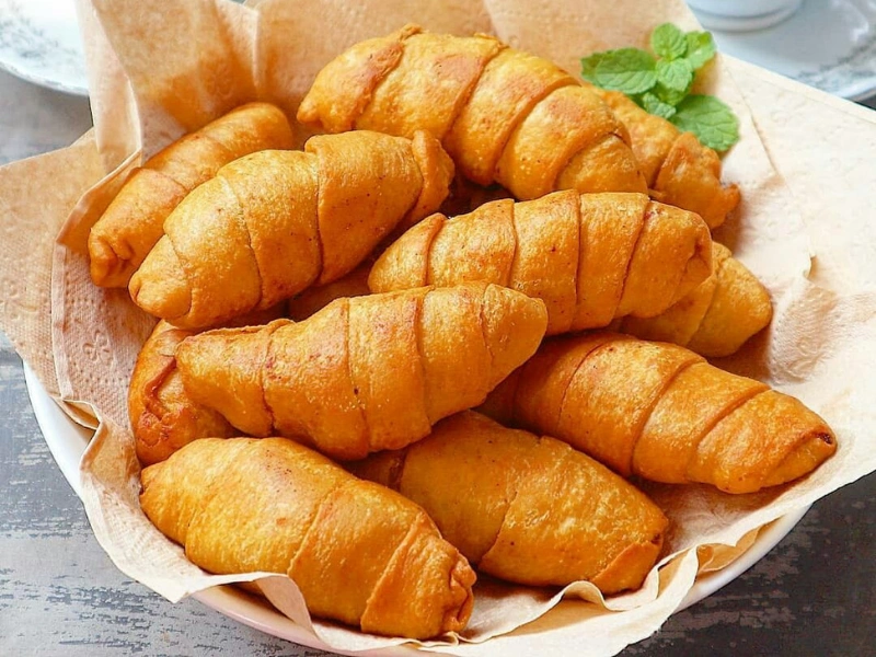 cara membuat pisang molen yang renyah dan lezat di rumah