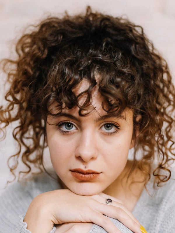 cara merawat rambut keriting agar tidak mudah kusut