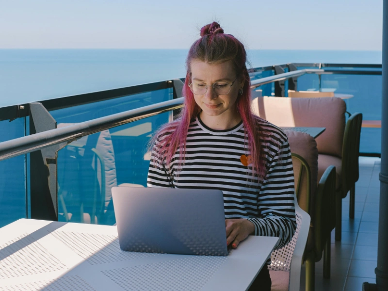 digital nomad, untung dan ruginya yang perlu kamu tahu