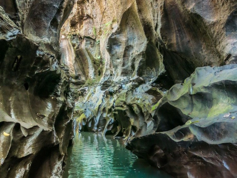 hidden canyon beji guwang - lokasi, jam buka, & harga tiket