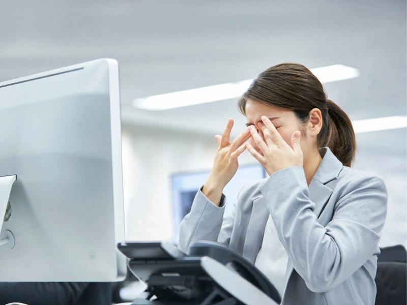 hindari 5 kebiasaan buruk yang bikin karier mandek di usia 20-an