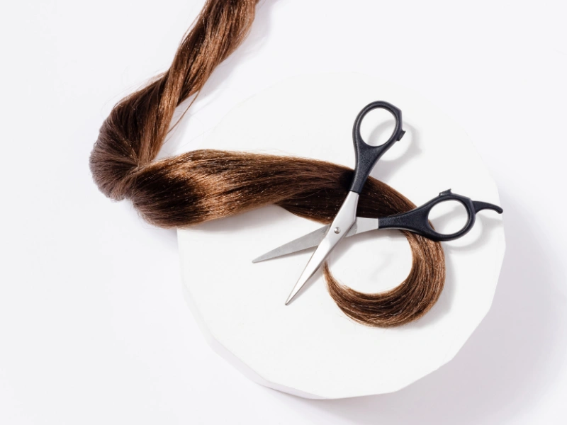 mitos dan fakta seputar gunting rambut yang perlu diketahui