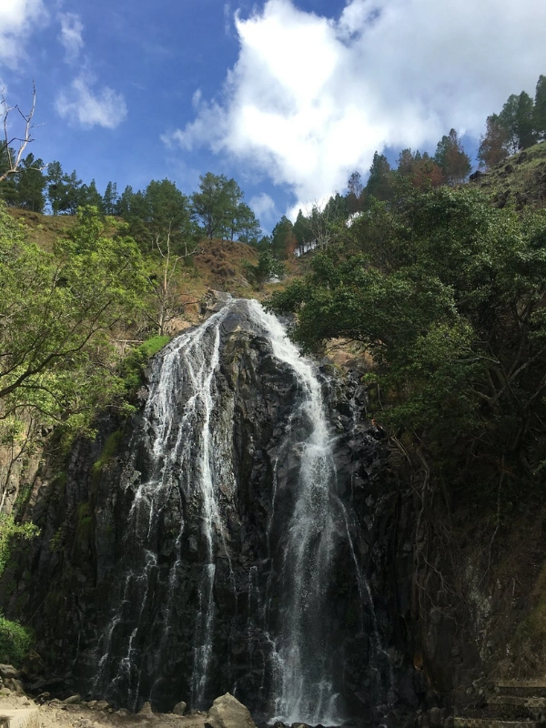 air terjun efrata - daya tarik, lokasi, jam buka, dan harga tiket