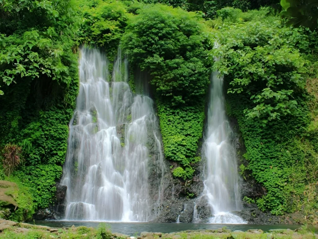 air terjun jagir, daya tarik, lokasi, jam buka, dan harga tiket