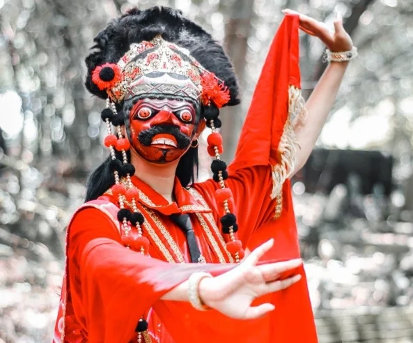 tari topeng klana - sejarah, makna, dan gerakan penuh energi