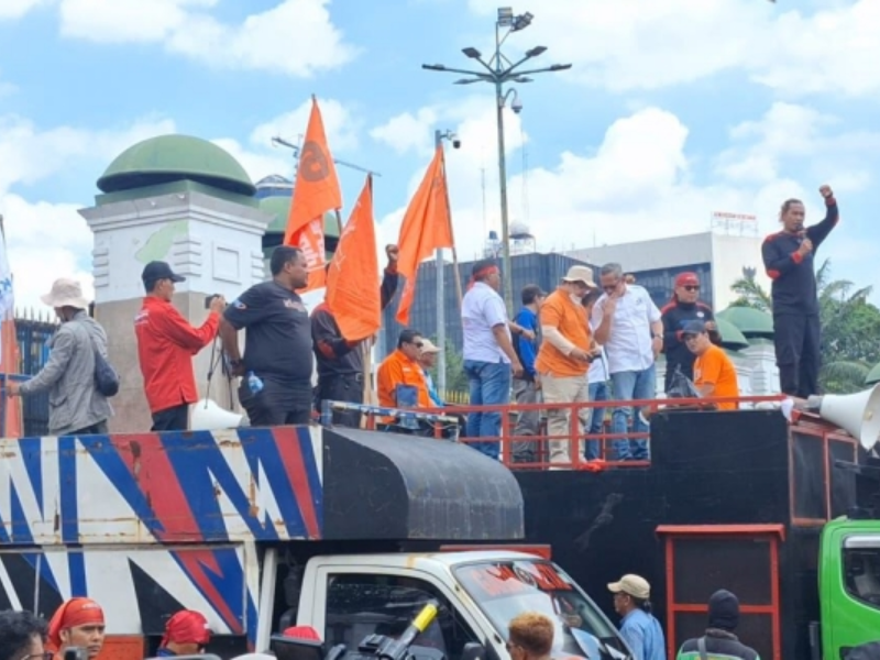 Buruh 4 Tuntutan DPR
