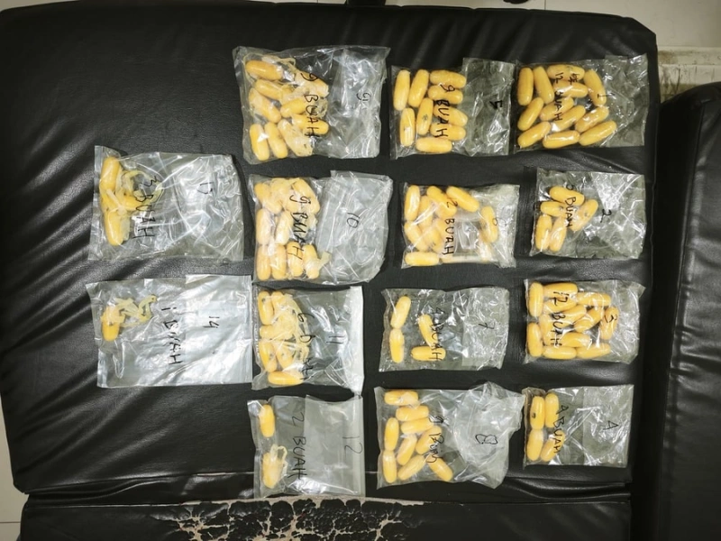 Pasutri Pakistan 162 Kapsul Sabu Bandara Soetta