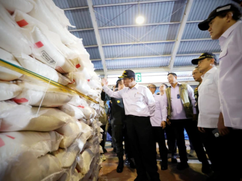 1.000 Ton Beras Ilegal