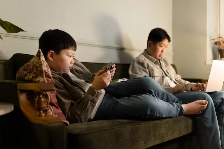 5 Alasan Kamu Tidak Bisa Lepas Dari HP