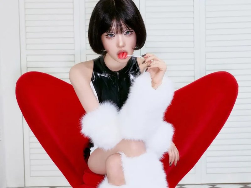 YENA ‘Catch Catch’