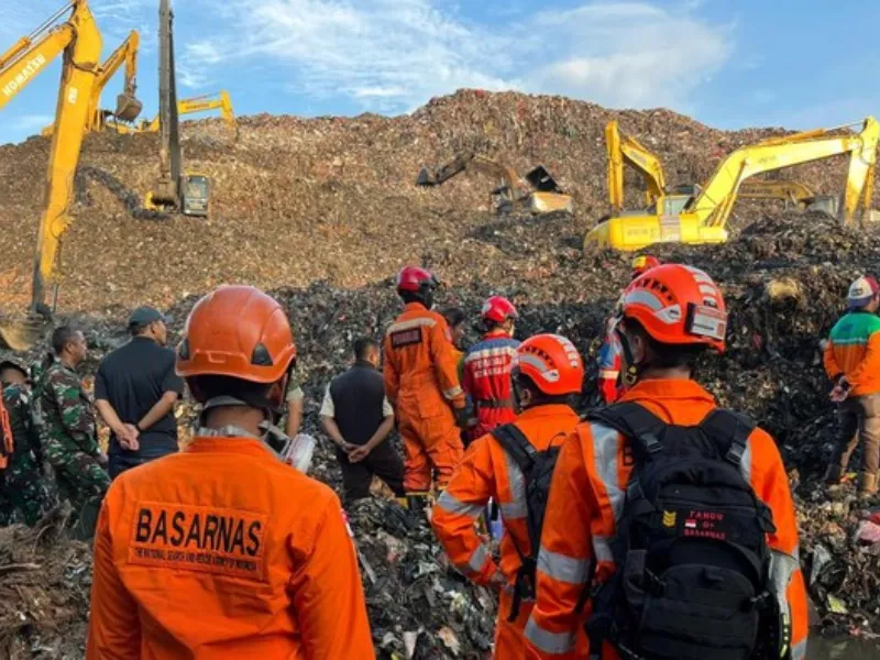 Longsor Bantargebang