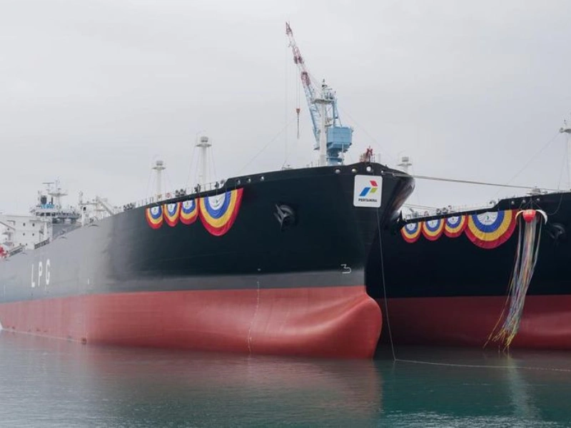 Kapal Minyak RI Tertahan di Selat Hormuz