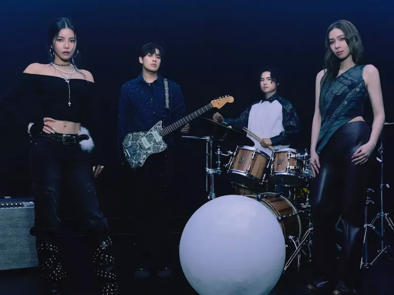 Solar dan Accusefive Your Own Star