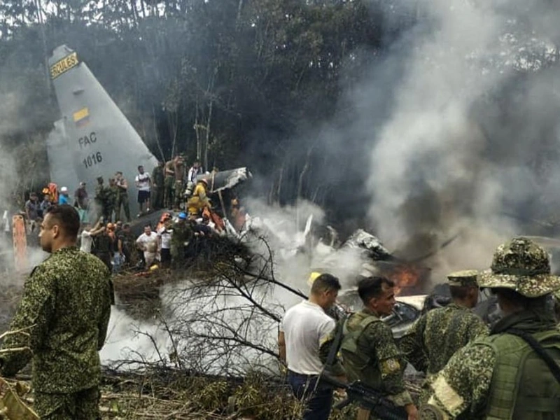 Pesawat Hercules Militer Kolombia Jatuh