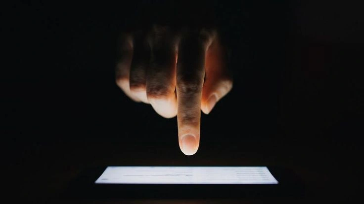 Jangan Klik Pesan Lebaran Ini, THR Bisa Hilang Seketika