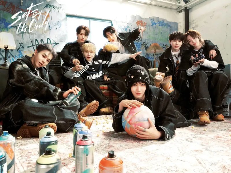 TUNEXX Debut MV ‘I’m Alive’