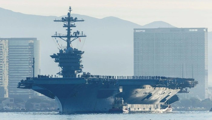 Iran hantam USS Abraham Lincoln