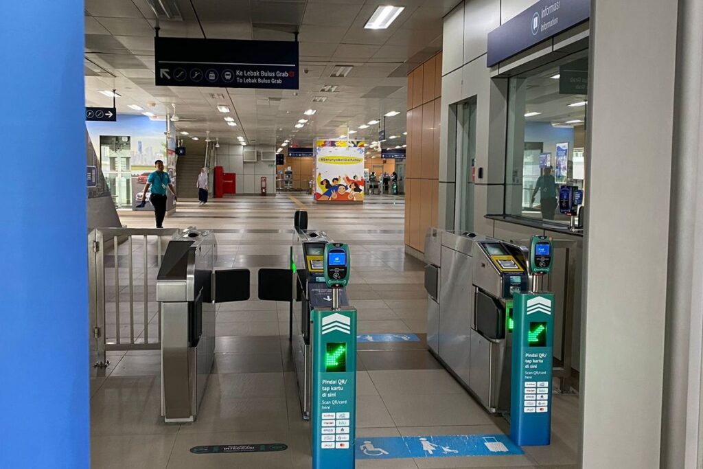 Tiket Berbasis Akun untuk MRT, LRT, dan TransJakarta, Solusi Modern atau Tambahan Kerumitan?