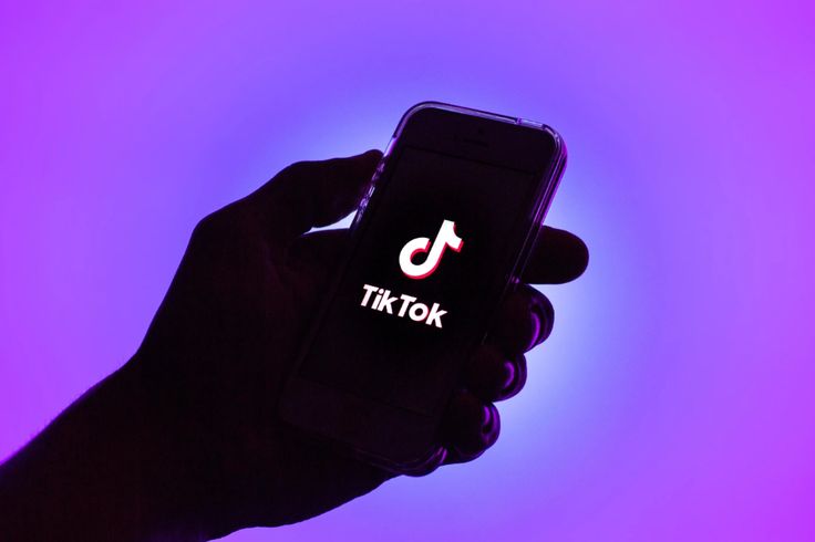 Kenapa Scroll TikTok Bikin Hidup Tidak Berkembang