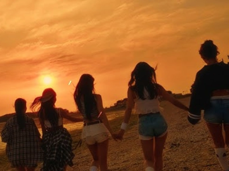 WOoah Rilis MV WXW Wish With W