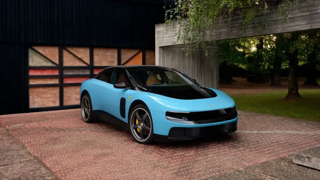Ferrari Luce Jadi Sorotan, Sentuhan Jony Ive Bikin Dunia Teknologi Heboh