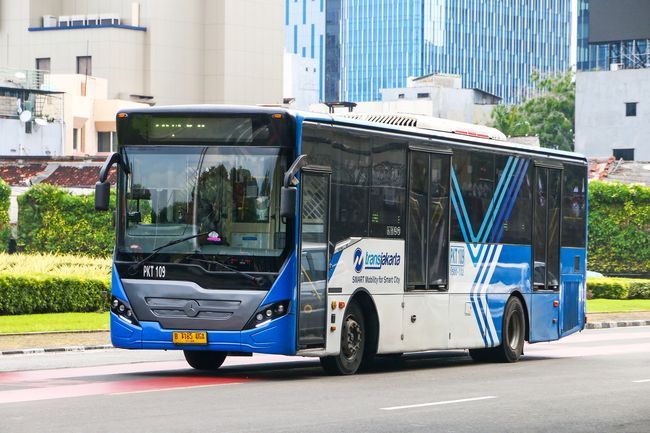 Tarif TransJakarta Naik dari Rp3.500? Pro dan Kontra yang Bikin Warga Jakarta Terbelah