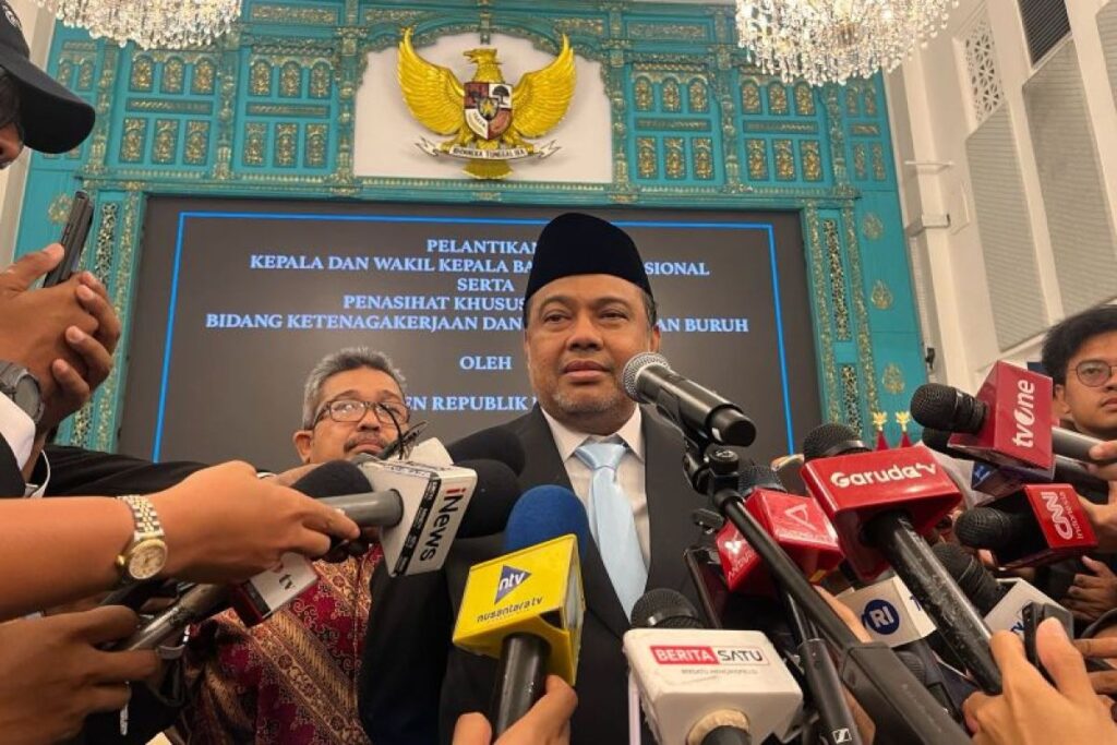PT Pakerin PHK 2.500 Buruh, Danantara Diminta Turun Tangan