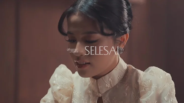 Shabrina Leanor Single