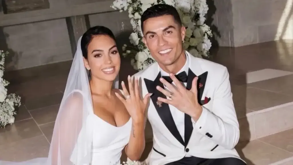 Cristiano Ronaldo Menikahi Georgina Rodríguez