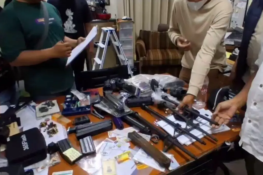 Sabu CD Porno Eks Ketua Yayasan Jaksel
