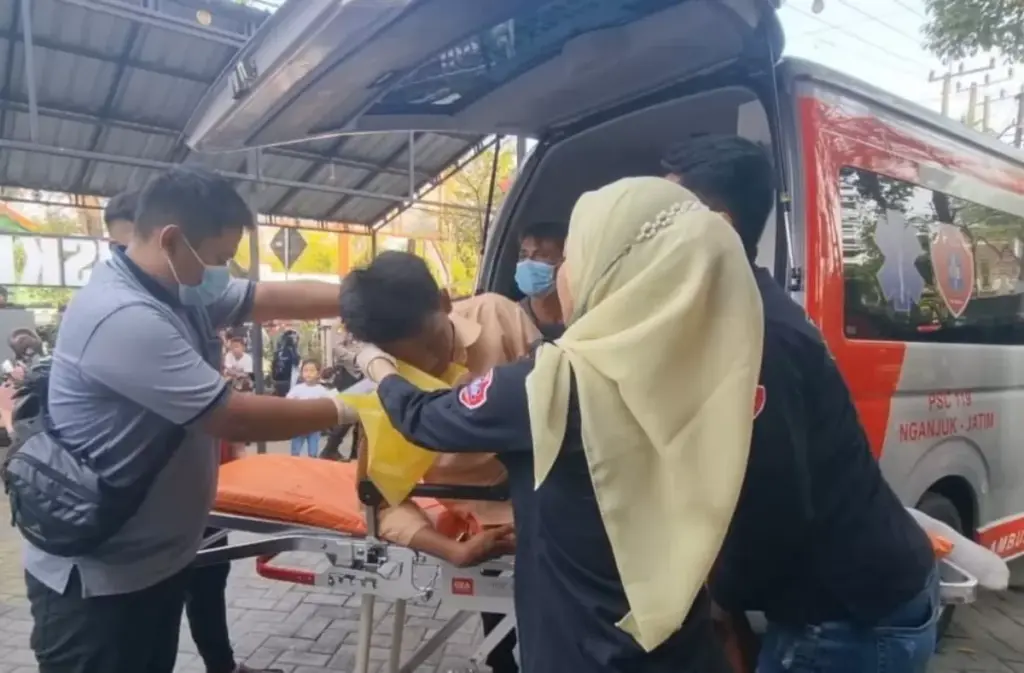 Keracunan MBG SMAN 3 Nganjuk