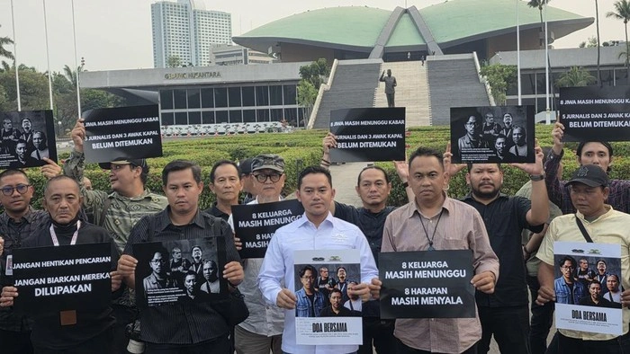 Pencarian Kru Kapal