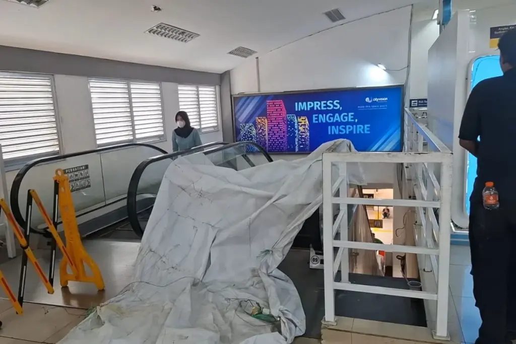 Eskalator Stasiun Duri