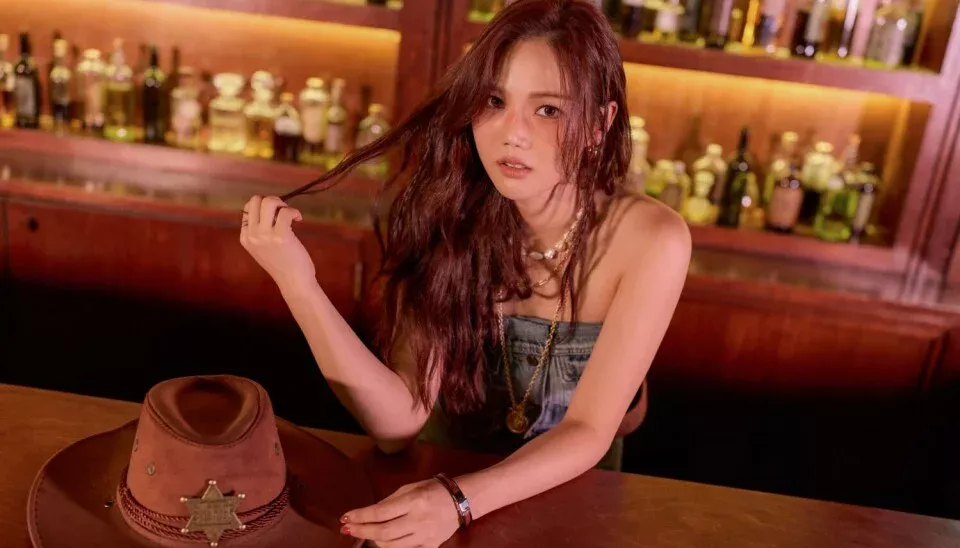 Hyojung OH MY GIRL Unmapped