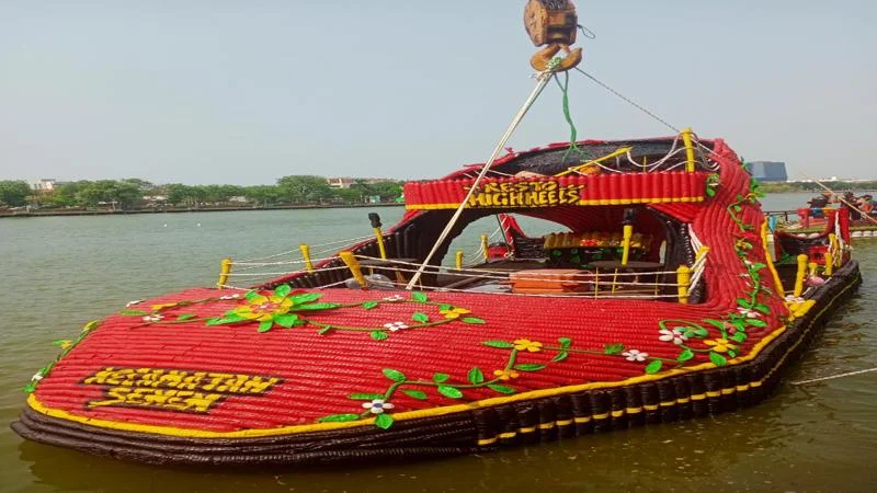 Perahu Sepatu Hak Tinggi
