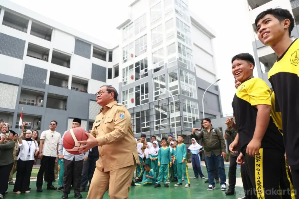 Renovasi Sekolah Jakarta