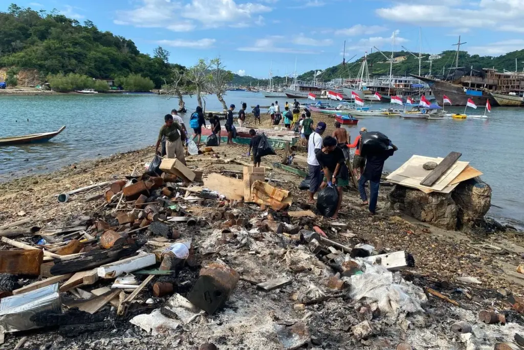 Sampah Labuan Bajo