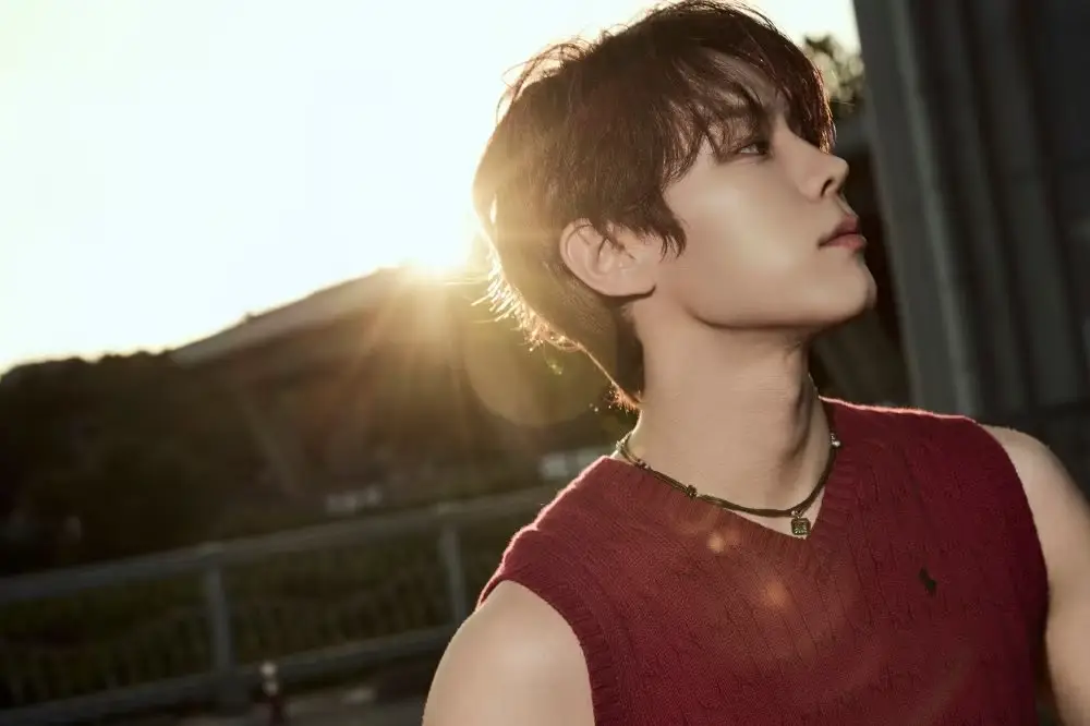 Yoon Seobin Glow