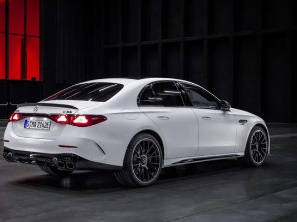 Mercedes-AMG Luncurkan EV 1153 HP, Tantang Porsche Taycan di Segmen Super Sedan Listrik